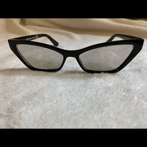 Mirrored cat-eye sunglasses